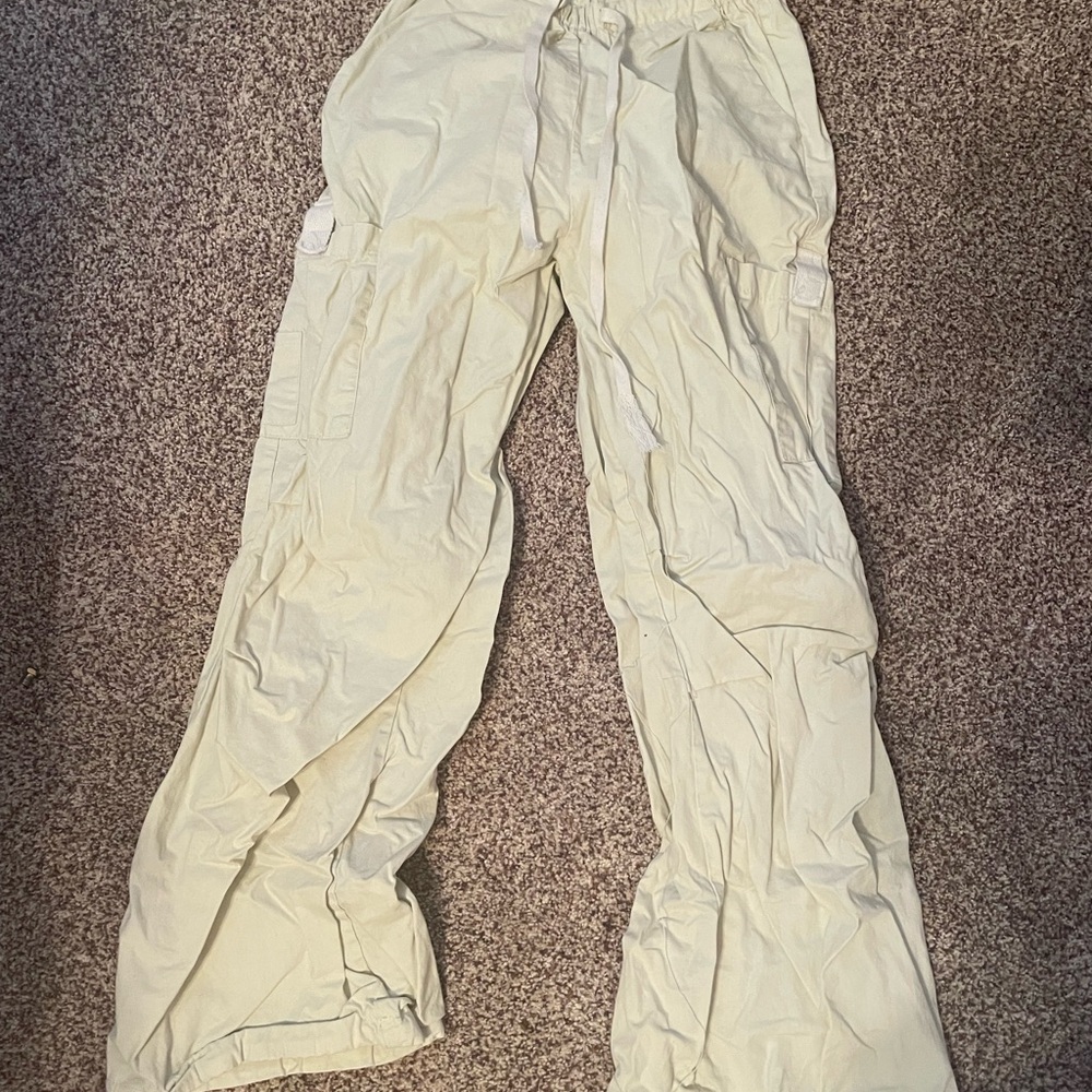 Light Cream Cargo Pants